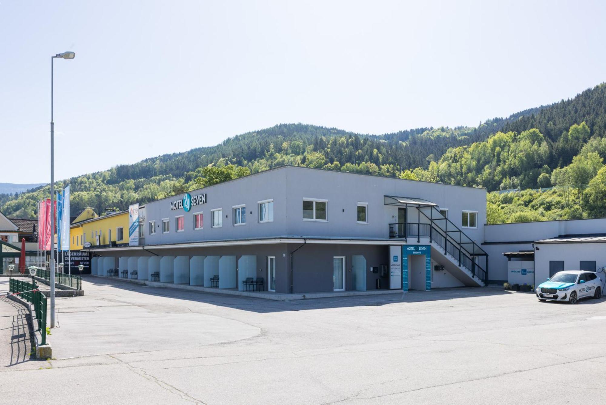 Motel24Seven 穆尔河畔布鲁克 外观 照片
